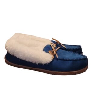 Sonoma moccasins Women's Blue Moccasin Slippers Med 7-8.5 sharp looking, like Ne